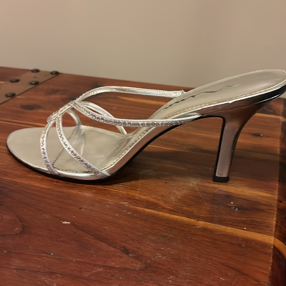 Nina, size 10 silver 3”, strappy heels - Picture 3 of 4